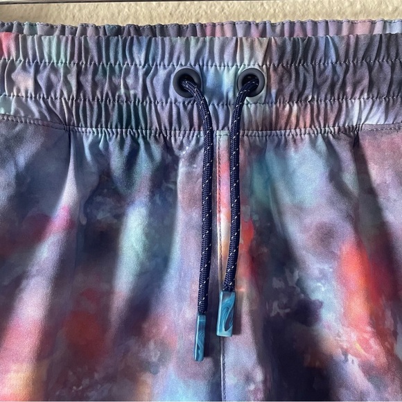 Athleta Girl All Play Shorts Girls L (12) Tie Dye Elastic Waistband Drawstring - Picture 4 of 13